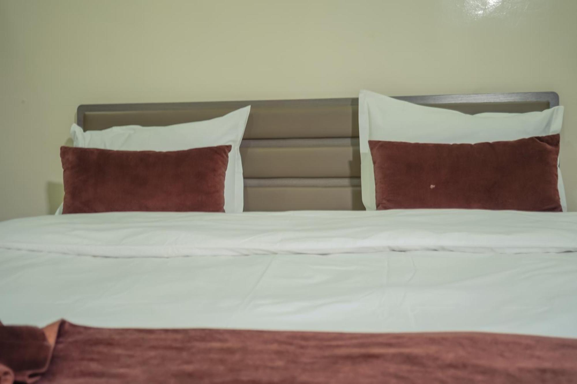 Urban Hotel นูแอกชอต ภายนอก รูปภาพ