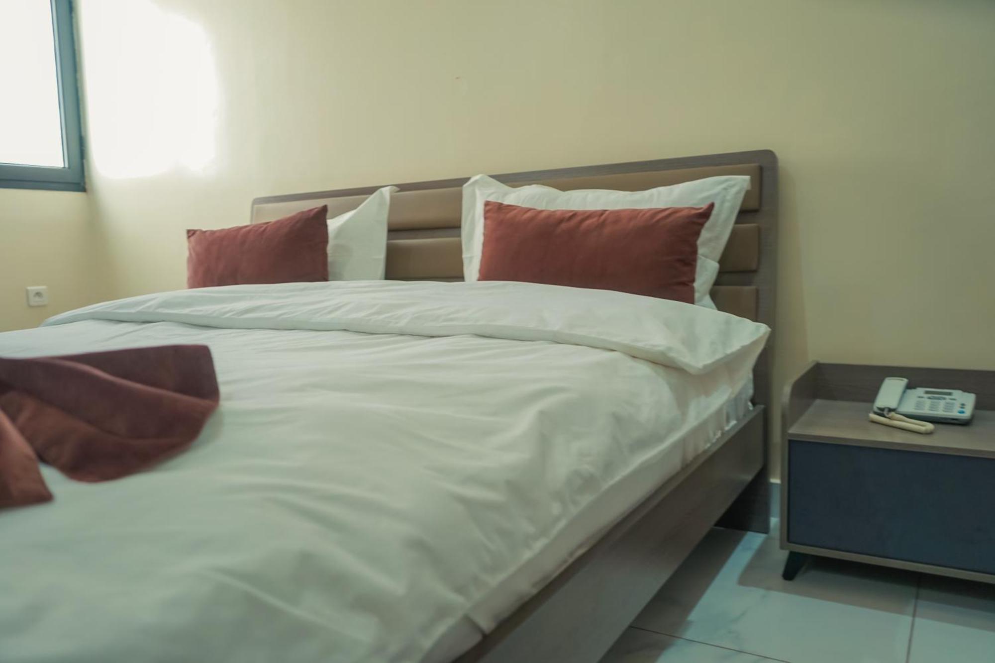 Urban Hotel นูแอกชอต ภายนอก รูปภาพ